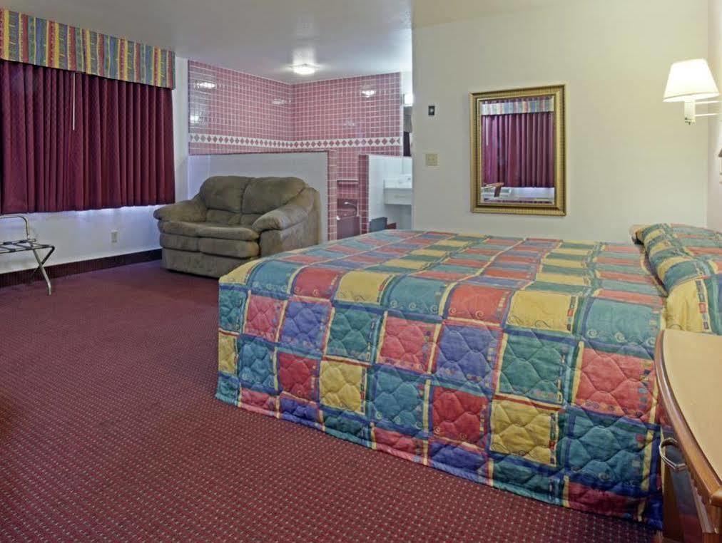 Americas Best Value Inn Pico Rivera East Los Angeles מראה חיצוני תמונה