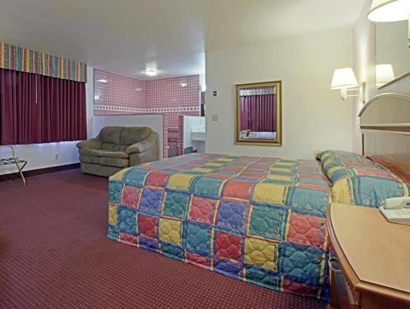 Americas Best Value Inn Pico Rivera East Los Angeles מראה חיצוני תמונה